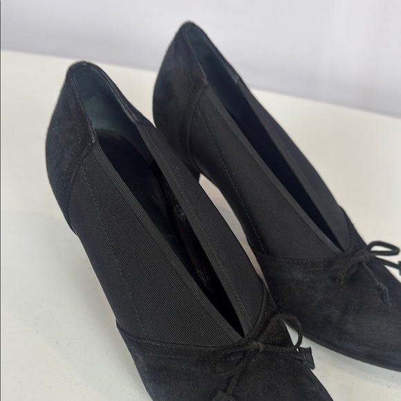 Vintage Prevata Black Suede with Bow 3” Heels - Picture 4 of 11